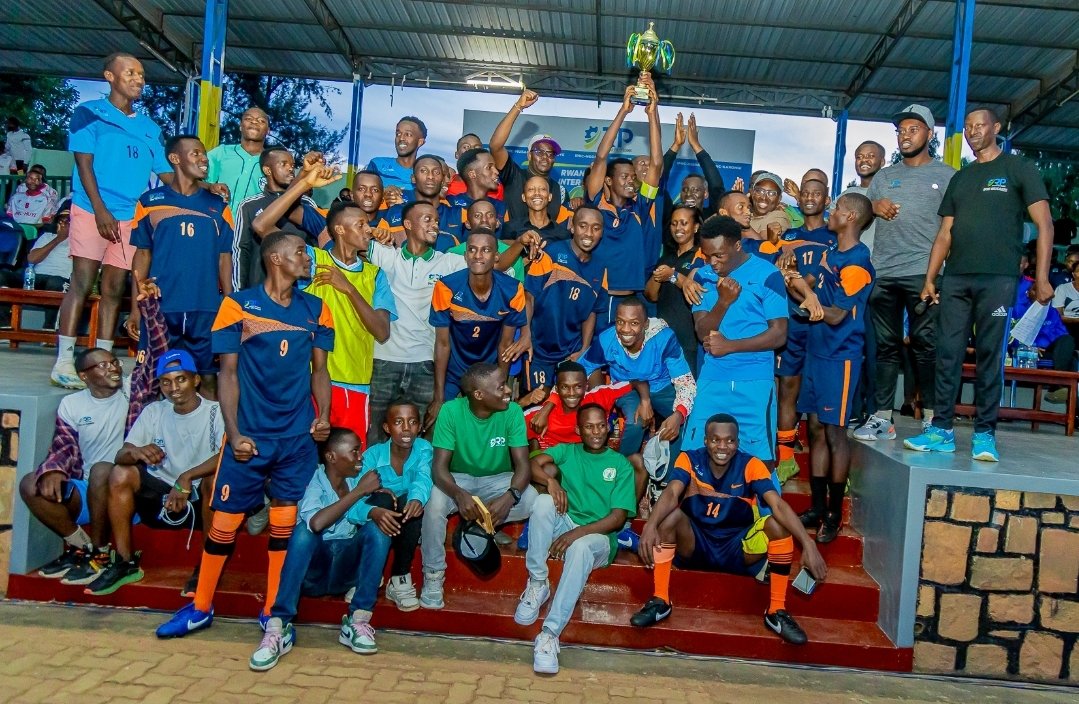 RwandaPolytec's tweet photo. The winner of the day in the RP Inter-Colleges Sports Competition/ football is @IPRCMusanze, after their 2-1 victory against @IPRC_Gishari. Additionally, @SylvieMucyo awarded the winners in basketball, volleyball, both men and women, from @IPRCKigali, @IPRCMusanze, and @iprchuye. https://t.co/5lSMWNR381
