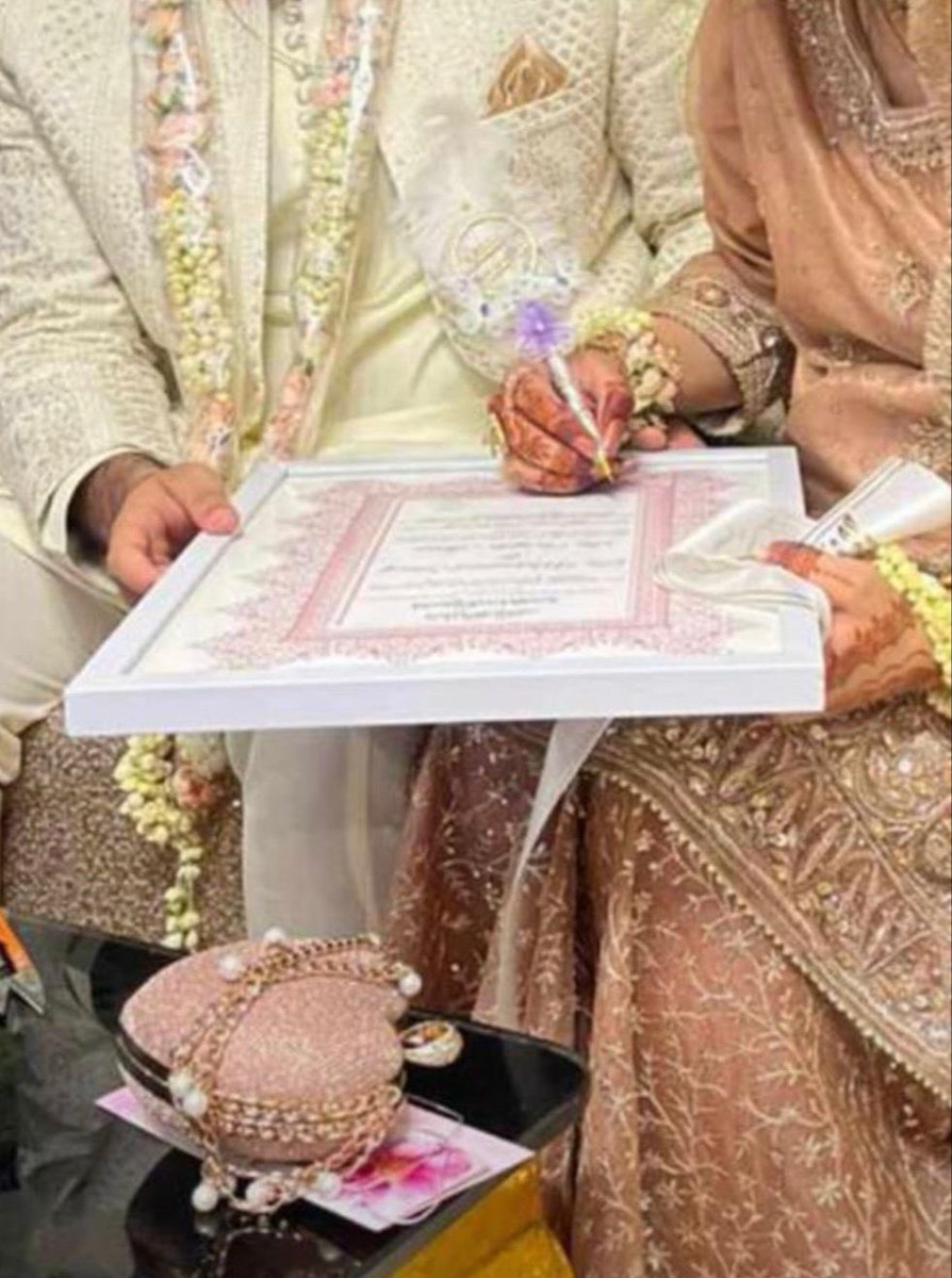 thinKerDrz's tweet photo. From My Supportive Batchmate To My Supportive Life Partner ❤️

Alhumdulilah Nikkahfied 💍 

اللَّهُمَّ بَارِكْ https://t.co/J3YnzmAfwl