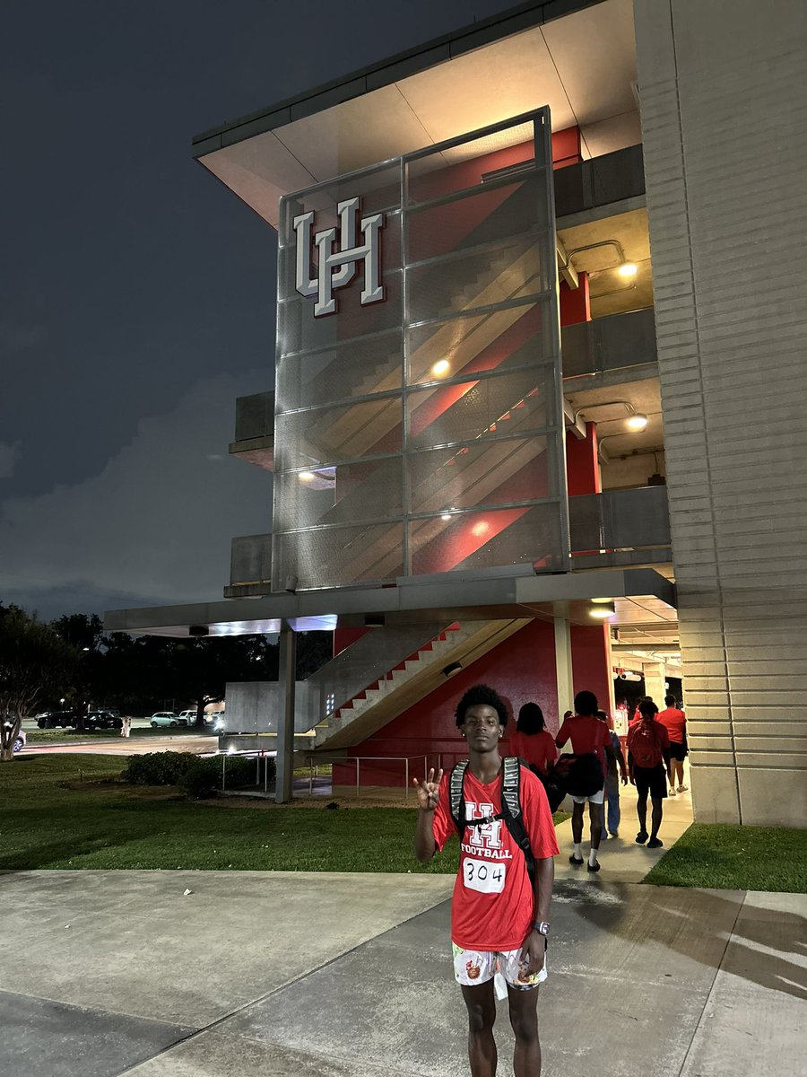 Keavy Bruins (C/o2026) tweet media