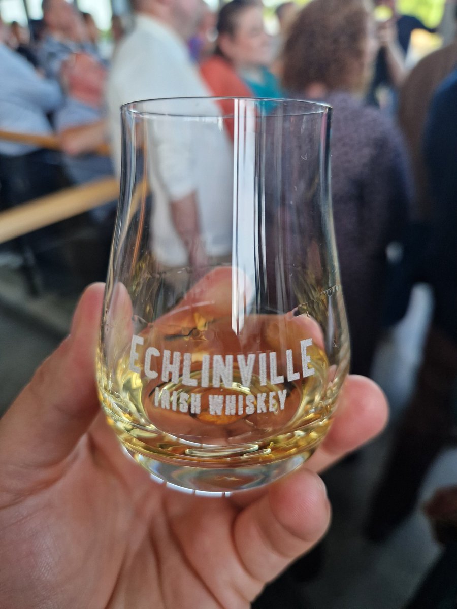 DistilledDan tweet media