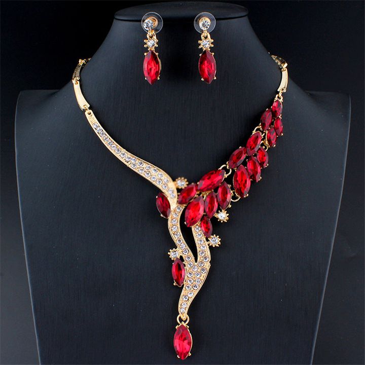SHOP4LESS35 tweet picture