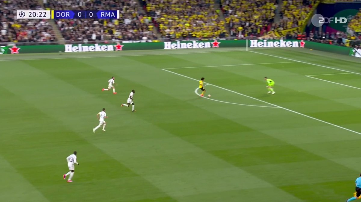 WilooFootball's tweet photo. Elle peut te hanter toute ta vie celle-là https://t.co/XTx3tK4Nhp
