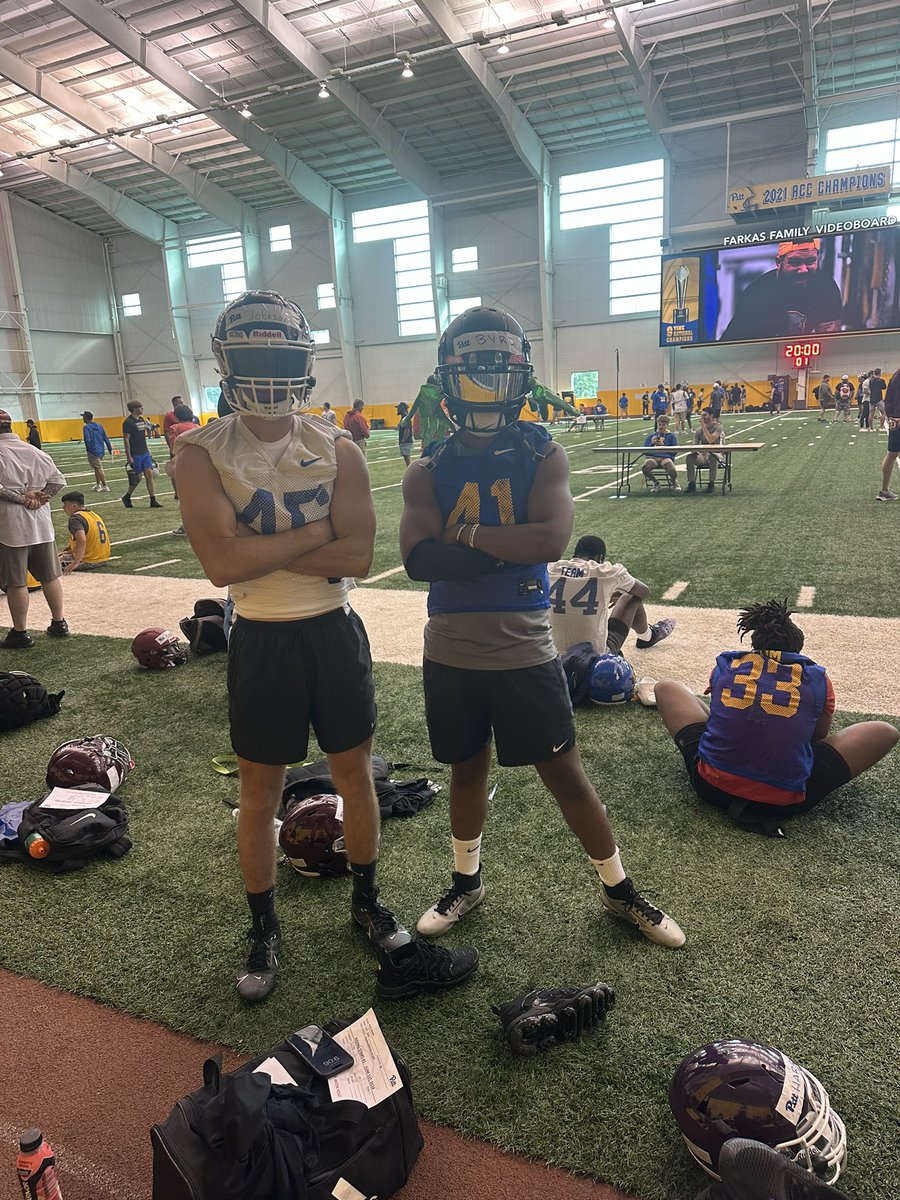 XavierByrd23's tweet photo. Good day of work wit my boy @AustonJohnson0 at @Pitt_FB  Rising stars camp day 1                  Grind or GO HOME💪💪 https://t.co/nk4xYV4Pim