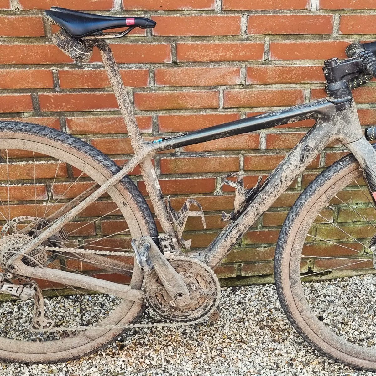 4th at Gravel World Series race @blaavandgravel 🇩🇰
Hardest gravel race I've ever done 🥴😵‍💫🥵. 30mm rain arriving 24h before start made it an epic mud challenge. Think I'll find mud a bit here and there the coming days 😅

 Anyways, good day out on my beloved <a href="/orbea/">Orbea</a> Terra 🚲