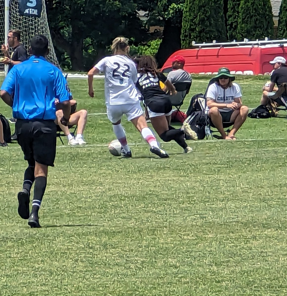 Battle today vs conference champion @Hawks07Magic in a 1-0 result for them here in Carolina. Great competition! One more conference champion and tough opponent tomorrow to wrap up the showcase. #BBRD