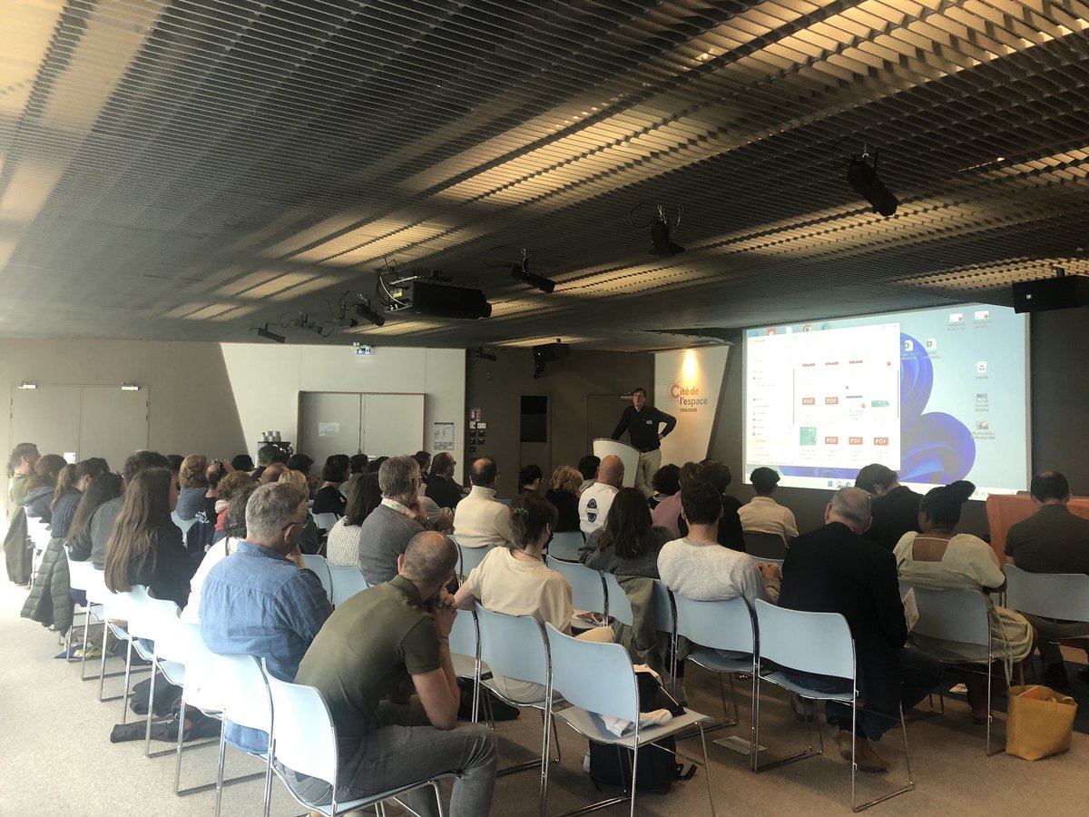 marlene_pasquet's tweet photo. Journée Déficit Immunitaire Héréditaire à Toulouse. Avec @FusaroMathieu les Prs Vincent Barlogis et Éric Jeziorski, le Dr Pierre Cougoul #transition #genetique #greffe #vaccins @AssociationIris @CHUdeToulouse @CEREDIH https://t.co/Mt9x3nqu6d