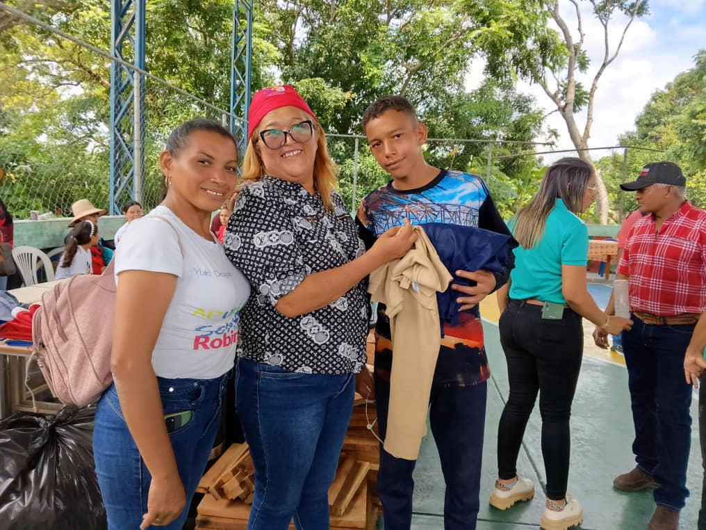 CDCEApure tweet media