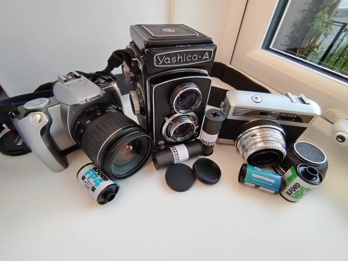 Today's efforts, 2x rolls of Delta 100 through the Yashica, 1x roll of FP4+ through the EOS300V; 1x roll of HP5+ finished off and 1x roll of PAN 100 through a Werra 3 that I bought just as the Werra 1 went out-of-action. Don't know if the '3' is working yet, about to find out.