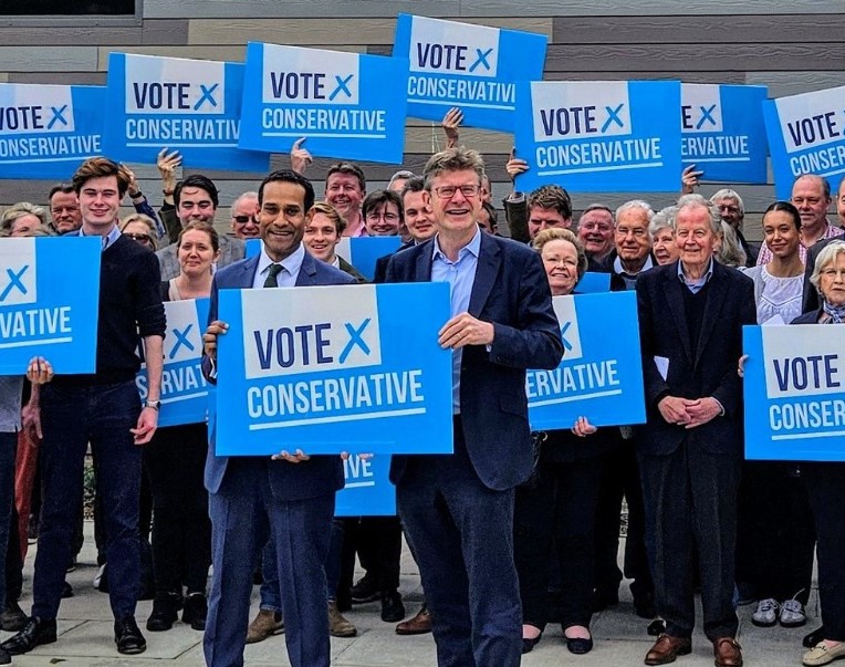 Delighted to introduce Neil Mahapatra as the Conservative candidate for Tunbridge Wells in the upcoming general election. 

Neil, a successful businessman, was born and raised in Kent where his parents also served as doctors.