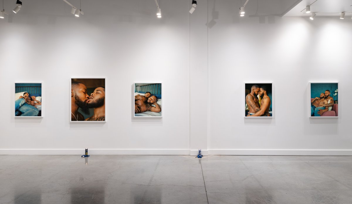 TexasIsaiah's tweet photo. Install images by Elon Schoenholz https://t.co/pZVkHUux60