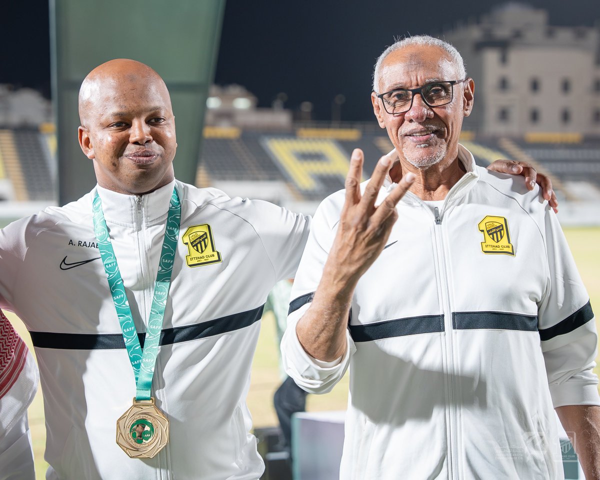 👏 من شب على ذهـبٍ شـاب عليه 🏆