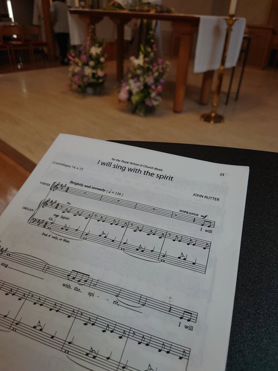Trobairitzlalba's tweet image. 朝のお勤め。
聖霊降臨後第2主日

#johnrutter #pentecost #choir