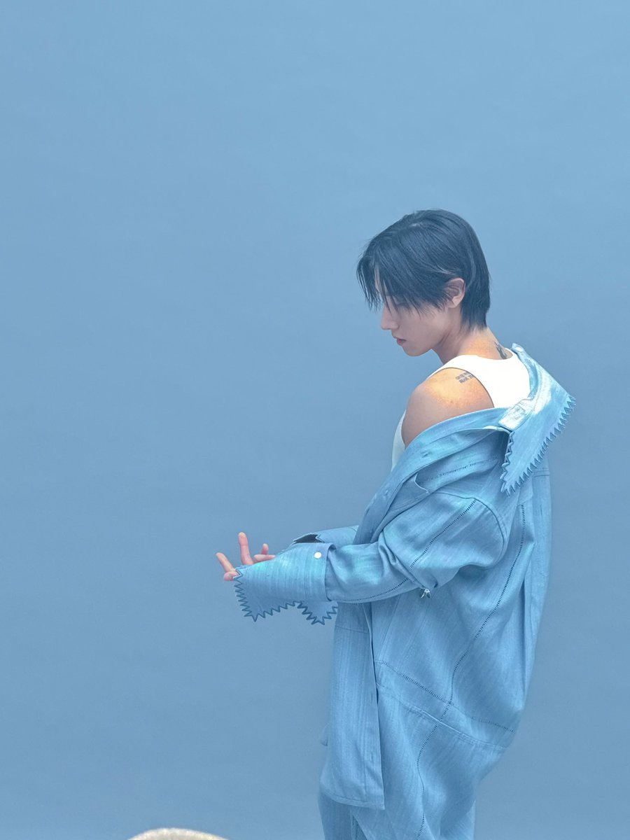 짠~ 기다리신 분은 없겠지만 돌아왔습니다~!