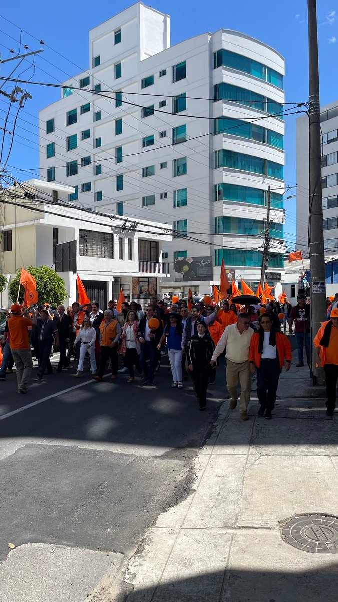 12tvec's tweet photo. Con casa llena la @Listas12oficial realizó su evento de posesión de Directiva Nacional.
"La Izquierda Democrática está más unida y fortalecida que nunca para enfrentar las elecciones del 2025". anunció su dirigencia. https://t.co/gG2wTbYXAe