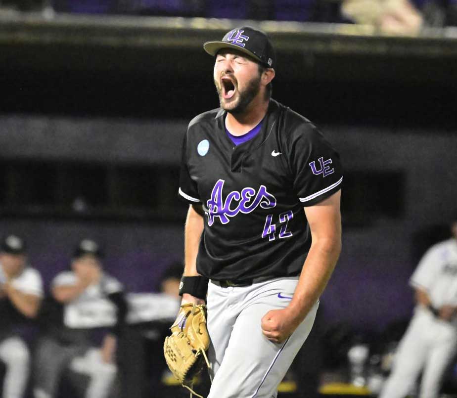 𝐃𝐎𝐍𝐎𝐕𝐀𝐍 𝐒𝐂𝐇𝐔𝐋𝐓𝐙 𝐀𝐏𝐏𝐑𝐄𝐂𝐈𝐀𝐓𝐈𝐎𝐍 𝐓𝐖𝐄𝐄𝐓

⚾️ 114 pitches, 6.0 IP, 5 ER, 5 K, and one emphatic celebration for <a href="/dschultz1932/">Donovan Schultz</a> 

⚾️ #ForTheAces x #GUAC 🥑
