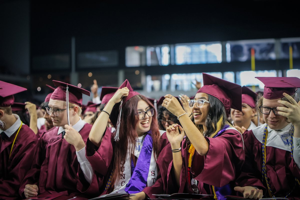 𝐶𝑜𝑛𝑔𝑟𝑎𝑡𝑢𝑙𝑎𝑡𝑖𝑜𝑛𝑠 to the <a href="/LewisvilleHS/">Lewisville High School</a> 𝐂𝐥𝐚𝐬𝐬 𝐨𝐟 𝟐𝟎𝟐𝟒! 🎉🎓

#LISDgrads #ONElisd #LISDgrad