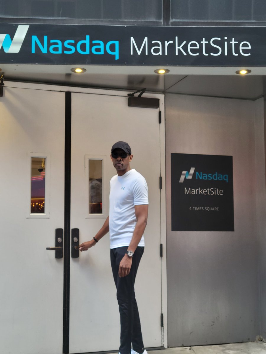 ElectTrader's tweet photo. Here at the NASDAQ Stock Exchange https://t.co/esJB9KzhvH
