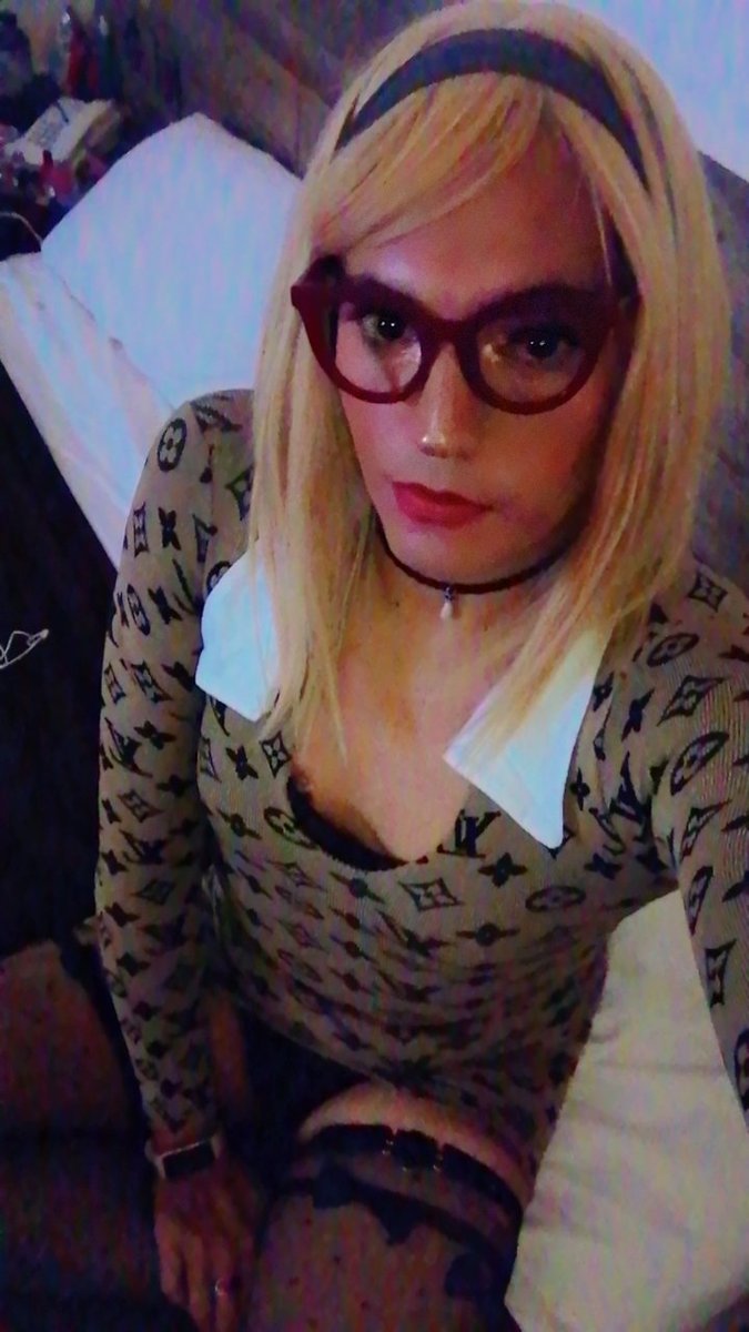 AlexisLopard's tweet photo. Alguien inviteme a salir hoy muero de ganas https://t.co/0OoFn6EpIj