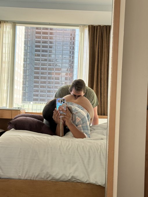 He wanted to sniff my ass at 7am so I let the loser😂 thats all he is good for, my little yt boy.  &bull;Findom<a href="/tag/throne"class="tags"><span>#throne</span></a><a href="/tag/wishlist"class="tags"><span>#wishlist</span></a>