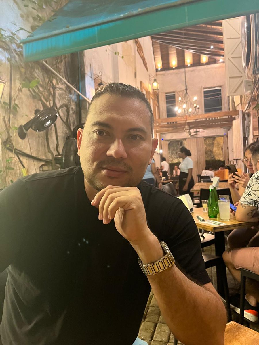 Imaginando un mundo donde la renta básica garantiza dignidad para todos. Con amor a la humanidad, construyamos juntos un futuro más justo e igualitario. Cada paso hacia la equidad es un paso hacia un mundo mejor para todos. ¡Actuemos con empatía y solidaridad hoy!