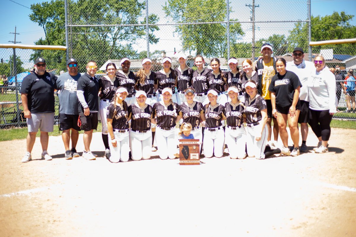ofhssoftball's tweet image. The season ending loss is never easy for any team. This team was something different. The dedication, commitment, and leadership was everything. A special group. 

Seniors, thank you for the stage you set for years to come. Proud of every single one of you🖤💛