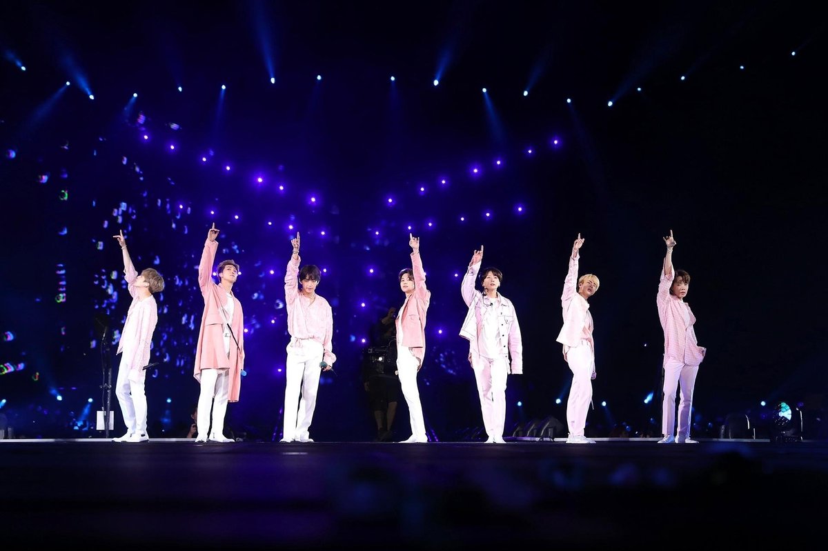 npomvtt's tweet photo. 2019 - BTS faz seu até então maior show no Brasil. Foi a última passagem do grupo aqui, até o momento. https://t.co/Xzgm77UD8v