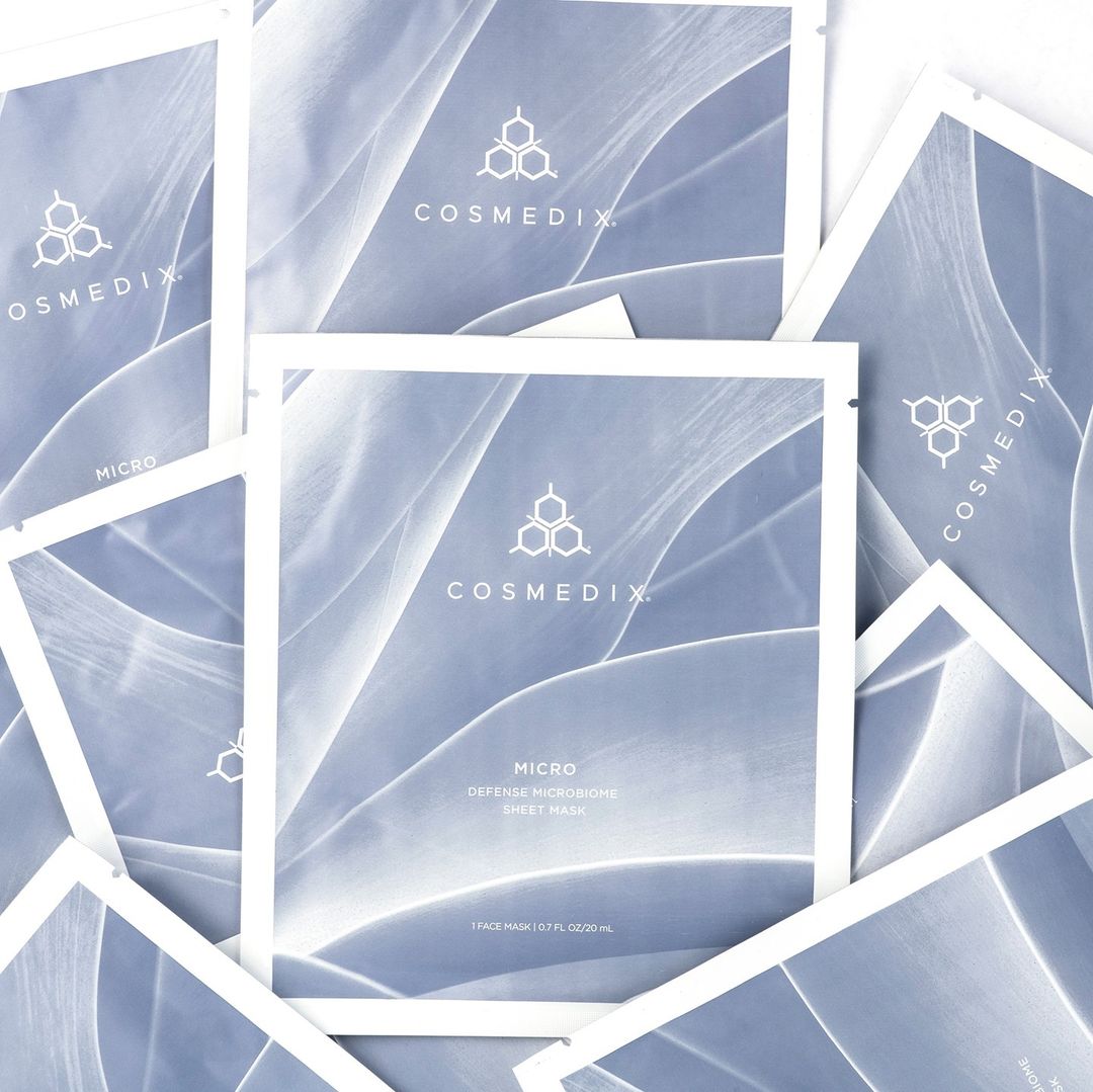 HelloSkinmart's tweet image. Sunday self care routine! 💫

Is there anything better than a face mask and a good book in bed? 💭

These Cosmnedix Micro Defense Microbiome Sheet Masks are the answer! 

Infused with a moisture rich prebiotic serum that nourishes the skin and helps improve barrier function.