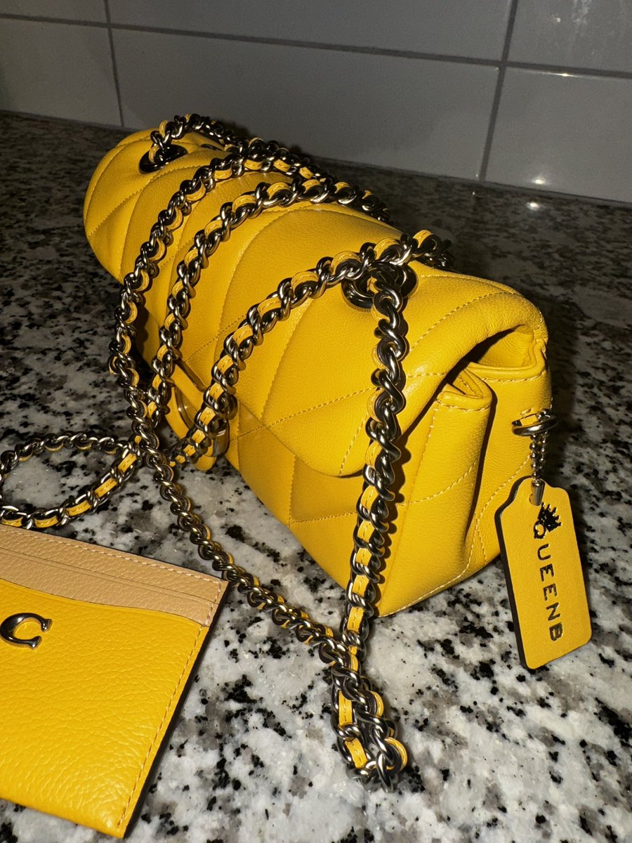 my new summer bag 💛