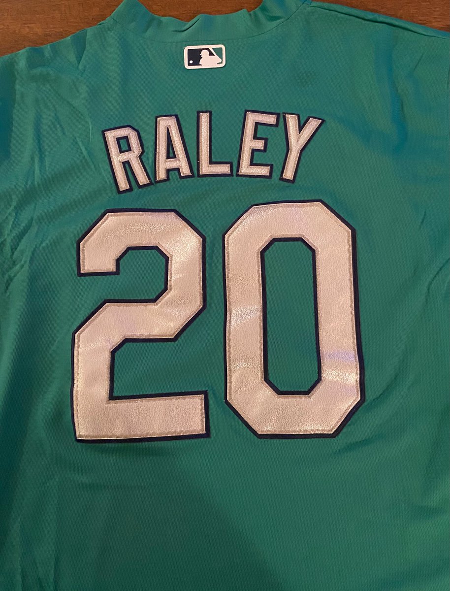 ClaxtonOkajima's tweet photo. Luuuuuuke!!!  Luuuuuuke!! #Mariners #TridentsUp #LukeRaley I just knew that Luke Raley was going to hit a home run today! https://t.co/bVofAAKTZR