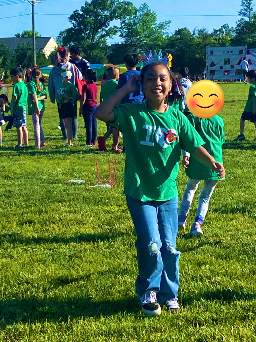 TC_Greene's tweet photo. Field Day was a BLAST!! @CardinalRidgeES https://t.co/nUur7d5f6P