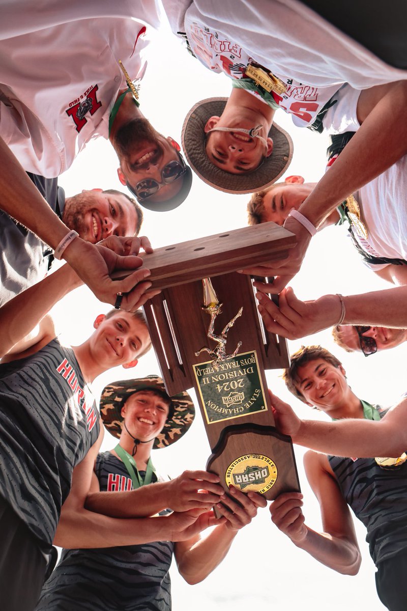 2024 OHSAA Division II team champions Huron with 40 points.