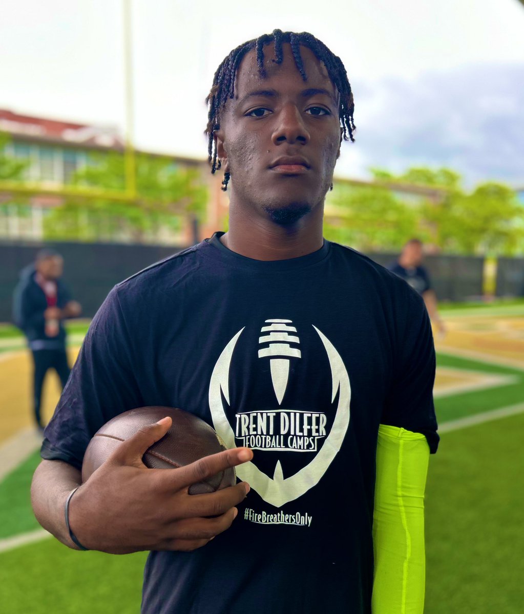 Green Zone preps Recruiting inc. (@coachgreen_3) on Twitter photo Midwest Retreat Top 10
*Quarterbacks*
No. 3 Chase Forte When asked what makes you a good QB?
Chase: “I throw the Ball well, and I make good decisions” and from today’s camp he’s absolutely correct! Has 1 D1 Offer and I expect more while on the tour🔥
<a href="/QBHouse55/">Coach Bj Hall</a> <a href="/RealNews102/">Drew Johnson</a> Midwest Retreat Top 10
*Quarterbacks*
No. 3 Chase Forte When asked what makes you a good QB?
Chase: “I throw the Ball well, and I make good decisions” and from today’s camp he’s absolutely correct! Has 1 D1 Offer and I expect more while on the tour🔥
<a href="/QBHouse55/">Coach Bj Hall</a> <a href="/RealNews102/">Drew Johnson</a>