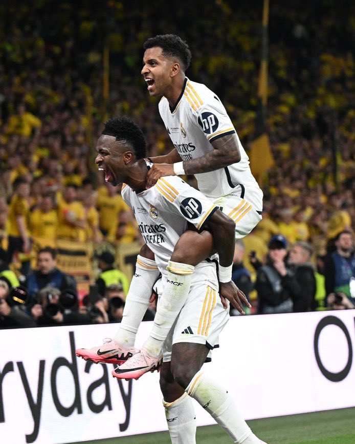 #UCLfinal #ucl GOAL! VINICIUS JR!!!