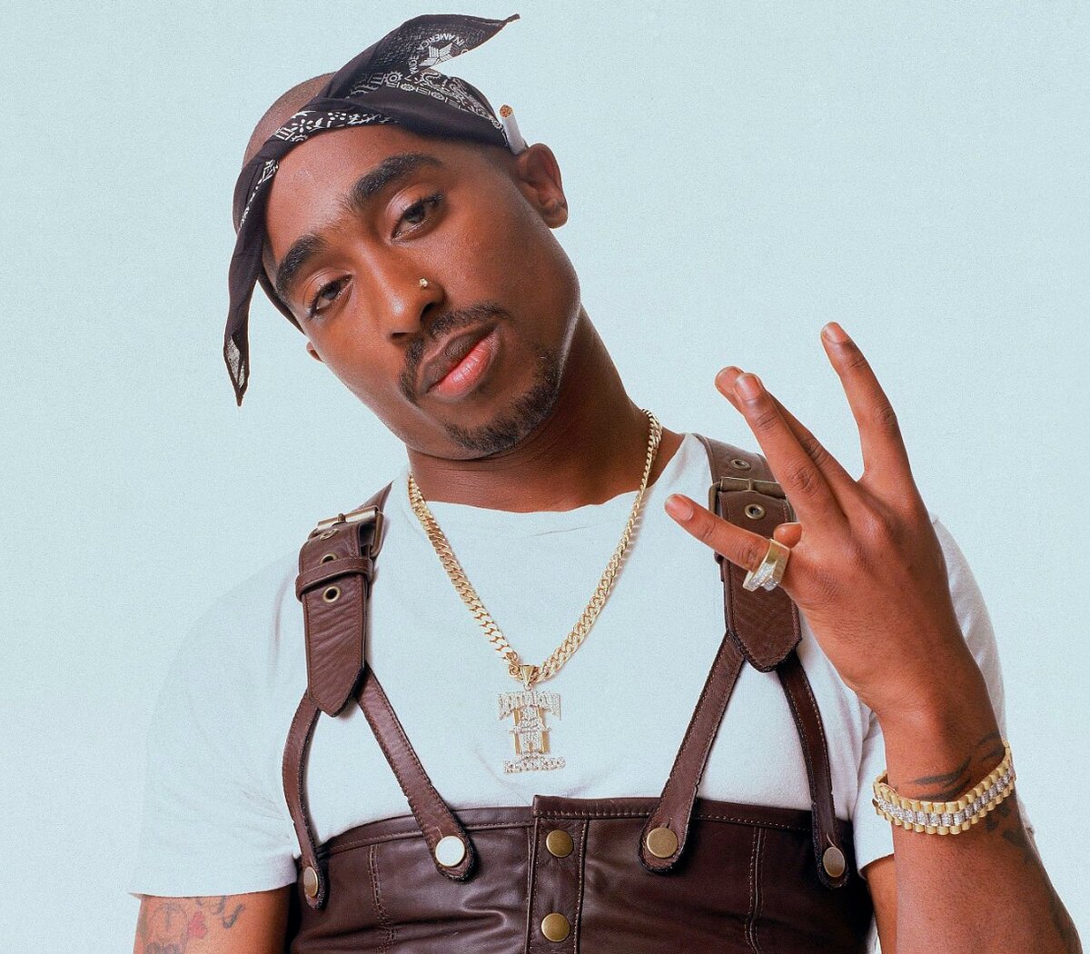TriggerFCB's tweet photo. ¿Sabías qué? 🔍

😱 Si Adeyemi fuese el que disparó a Tupac en 1996, Tupac seguiría vivo y tendría 53 años.

🔥 ¡Increíble! https://t.co/mnf7Pgmh2R