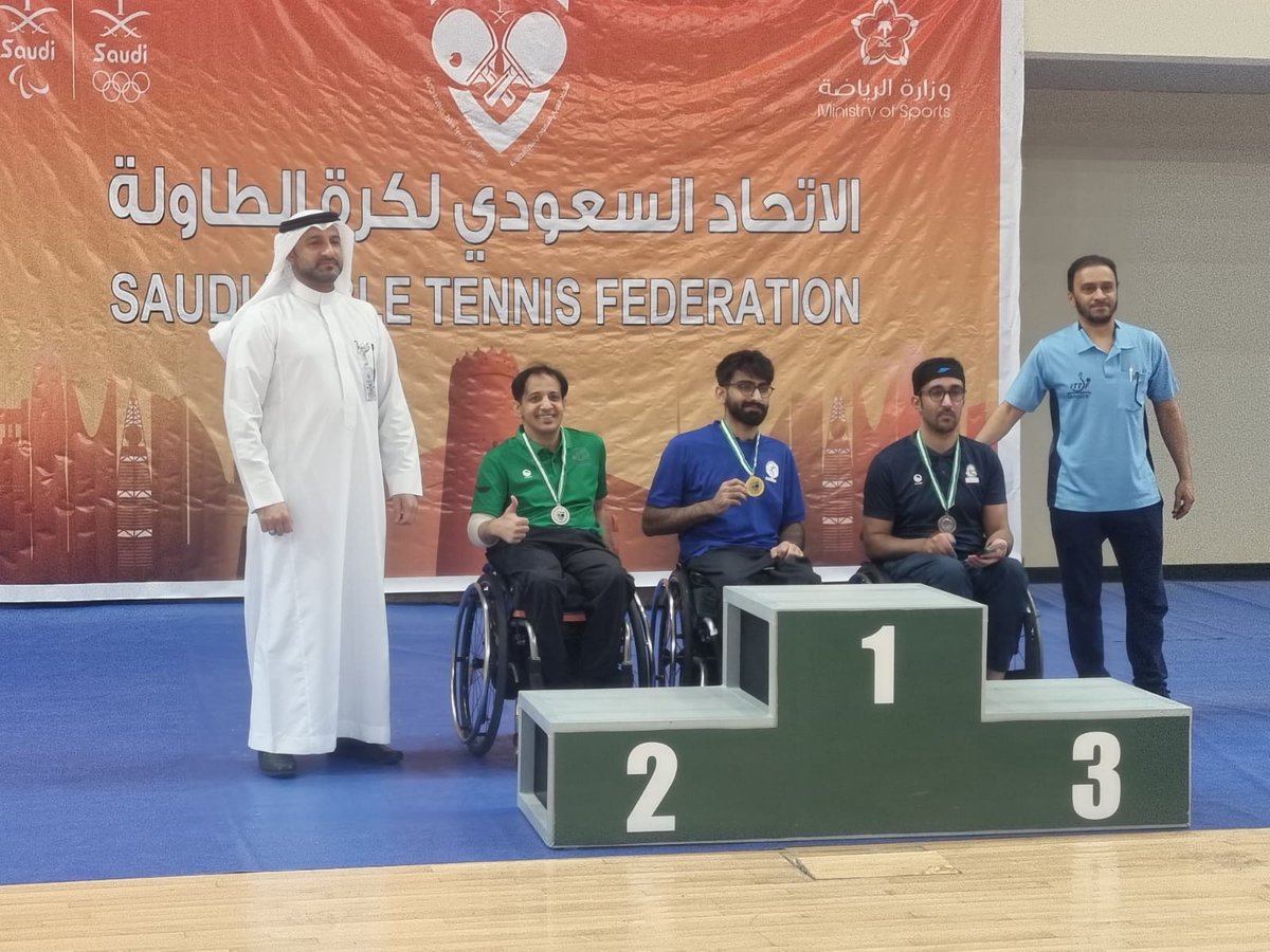 نبارك للاعبين النادي حصولهم على نتائج مميزة في بطولة المملكة لتنس الطاولة. 

اللاعب سفر الحقباني الميدالية الفضية TT2🥈
اللاعب صالح الغامدي الميدالية الفضية TT3🥈

الف مبروك يا أبطالنا. 👏

<a href="/azizbaeshen88/">عبدالعزيز باعشن Abdulaziz Baeshen</a> <a href="/AbdulzizAbood/">عبدالعزيز بن محمد بن عبود</a> <a href="/mosgovsa/">وزارة الرياضة</a>
@saudiolympic <a href="/AbdulazizTF/">عبدالعزيز بن تركي الفيصل</a>