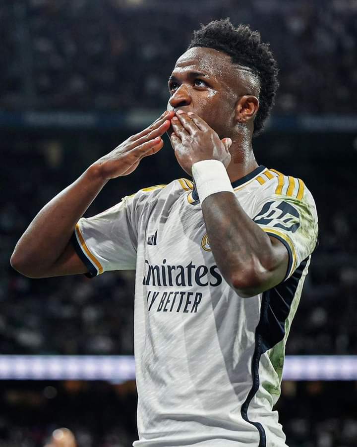 Ahomar10_'s tweet photo. @brfootball Viniiiiiiii https://t.co/XBwNfthR1s