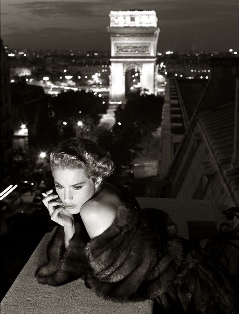 barsata_elena's tweet photo. Lisa. Kaufman in Paris Albert. Watson 1986. 🤍 https://t.co/GR0E5oz7UD
