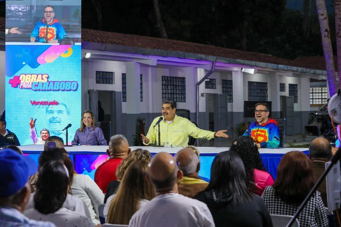Jefe de Estado afirma que ante cada sanción habrá una solución amorosa
lc.cx/K1hQfl

#PuebloEnLasRedes