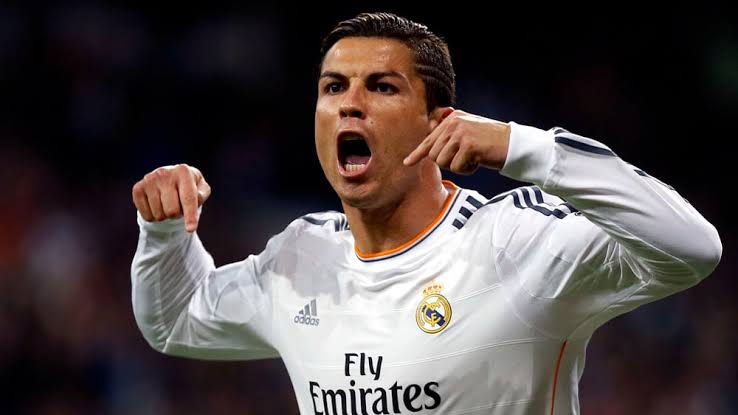 GoatWordCR7's tweet photo. " Quando seu ídolo é Cristiano Ronaldo vc está destinado a grandeza " https://t.co/nbTQMrccc1
