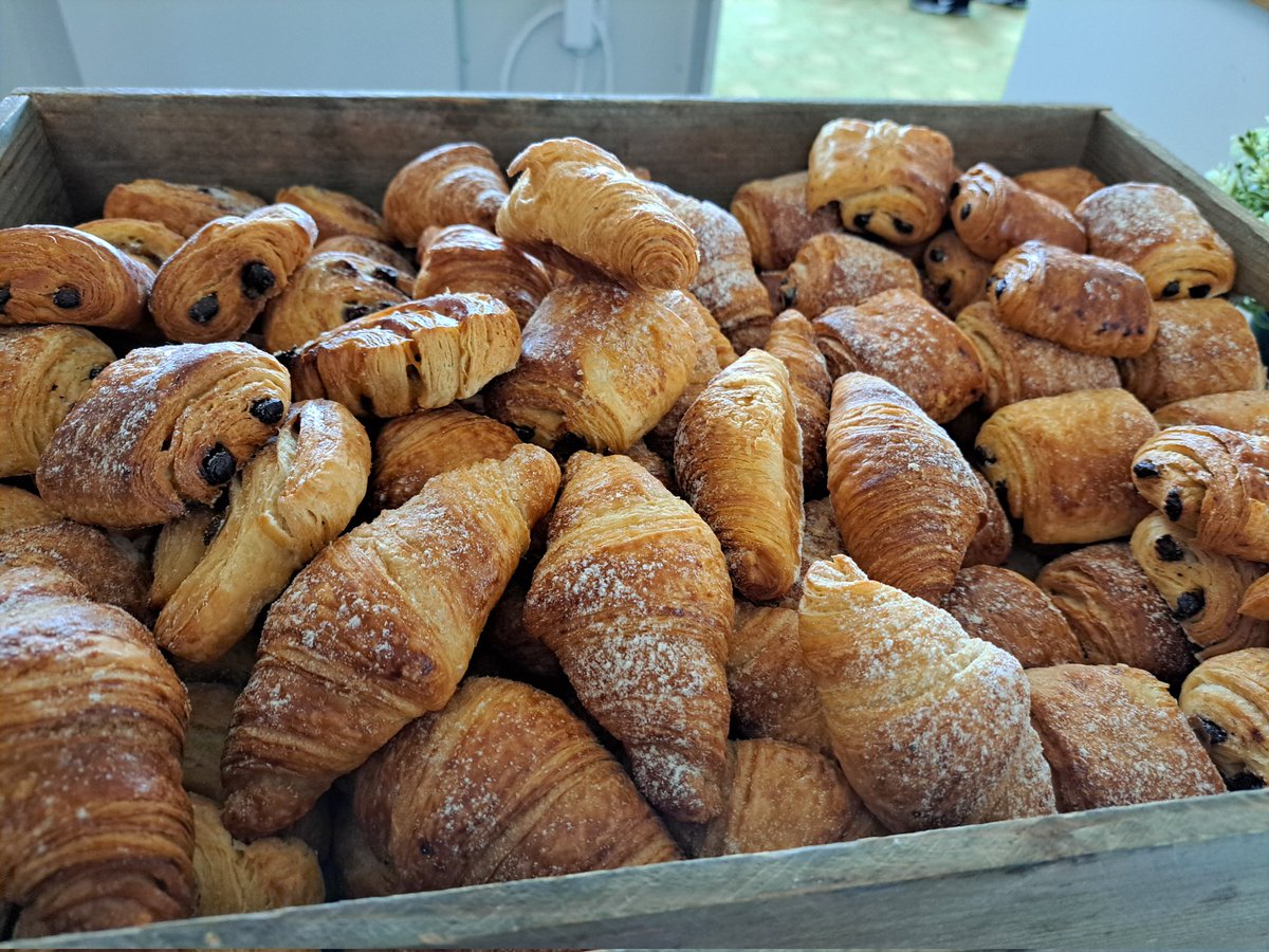 AnguaSec's tweet photo. Was gutted to miss #hackademia but I had a great time at @BSidesChelt.  Some great talks and met up with old friends and new.  Was particularly good to catch up with @cybergeekgirl  and @sailingbikeruk in person for the first time. https://t.co/UWDTwl4MAl