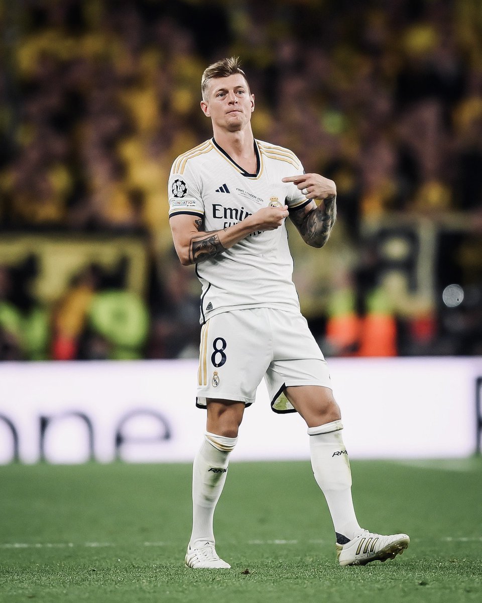 XavsFutbol's tweet photo. Toni Kroos won his first Champions League title against Dortmund in Wembley. Fast forward 11 years and he has now won his last Champions League trophy against Dortmund in Wembley. You cannot write better movies than this. https://t.co/miuRGPIMwZ
