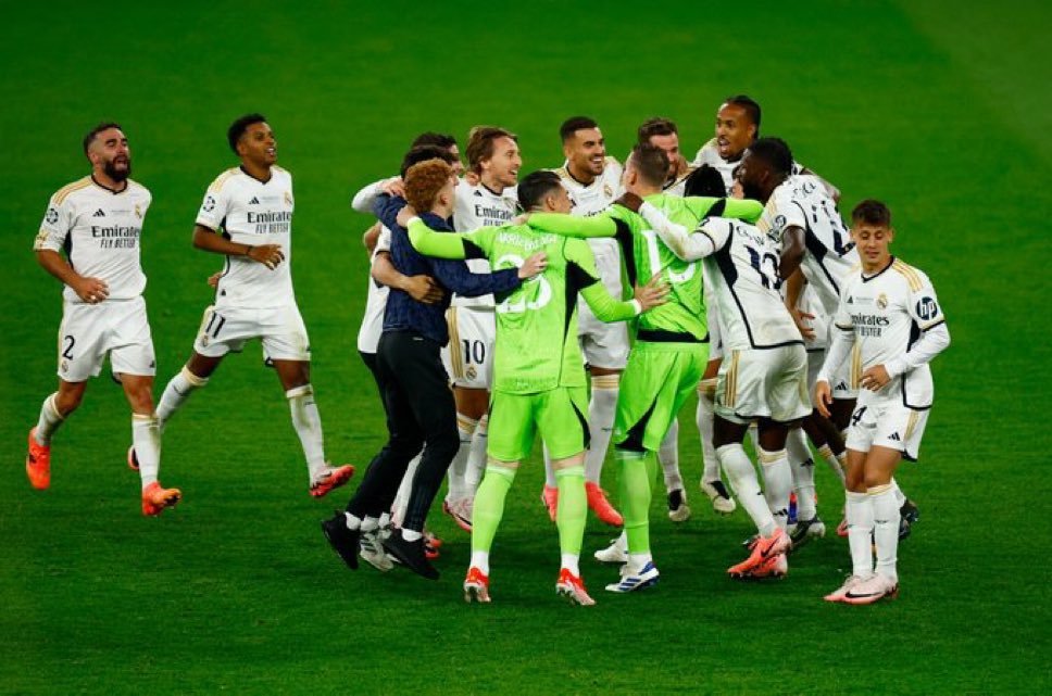 MH_1902's tweet photo. 🚨🚨🚨🚨🚨🚨🚨🚨🚨🚨🚨🚨🚨

مدريديستا …

التغريدة ذي ابغاها تكون للتاريخ 
حطو صور و فيديوهات المباراة و التتويج و لحظات اليوم

ابغاها تكون مرجع لهذي الليلة التاريخية https://t.co/igXutZw66n