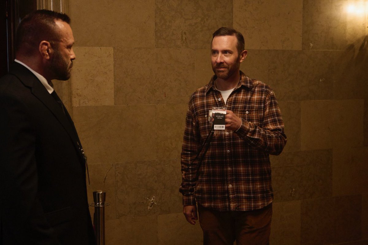 AspenP13's tweet image. Richard Manners from #Geekgirl is quite possibly the best teen drama dad of the year! He’s goofy and charming, while being a strong supportive presence in his daughter’s life. He just lives Harriet so much and provides a true safe space!