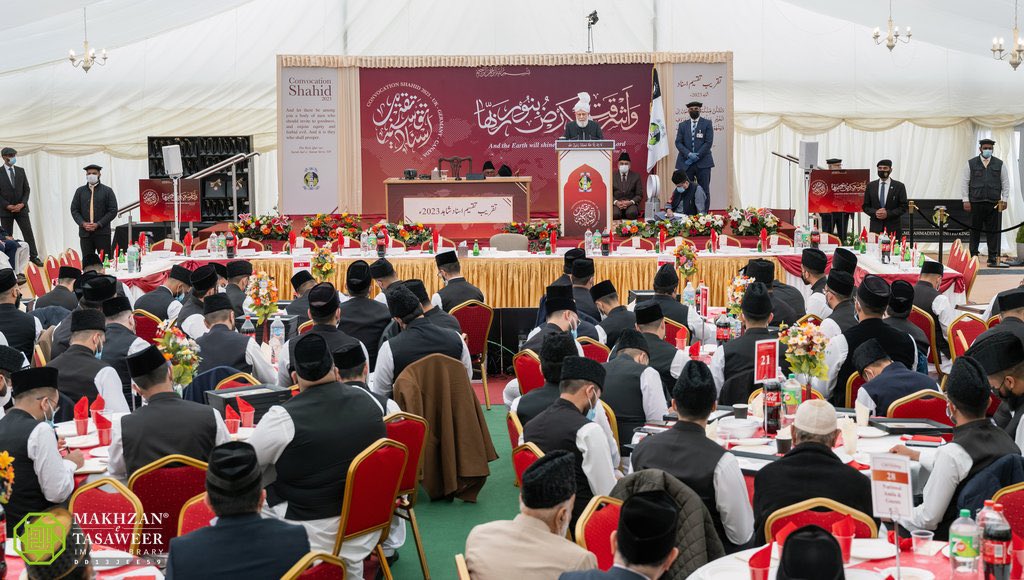 makhzanteam's tweet photo. Hazrat Khalifatul Masih V (aba) delivering his keynote address at Jamia Ahmadiyya Convocation - Haslemere, Surrey, UK — 1st June 2024 https://t.co/crj8gvqKha