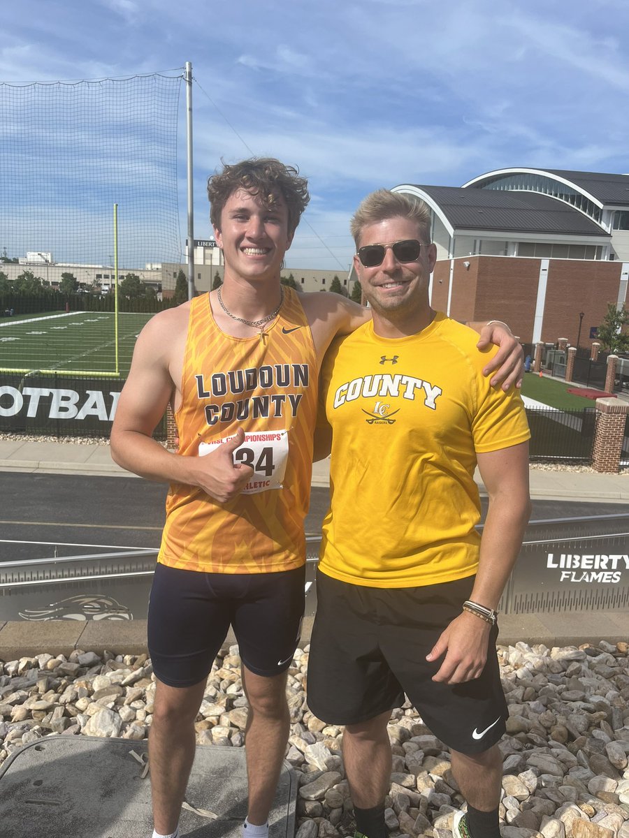 The meet started well yesterday with the 4x800 and ended well today with the 200. I present to you ALL STATE in the 200….Matt Thorne. 6th in State. Hamstring issues at 180 but powered through to snag State medal. Great career Matt!!!