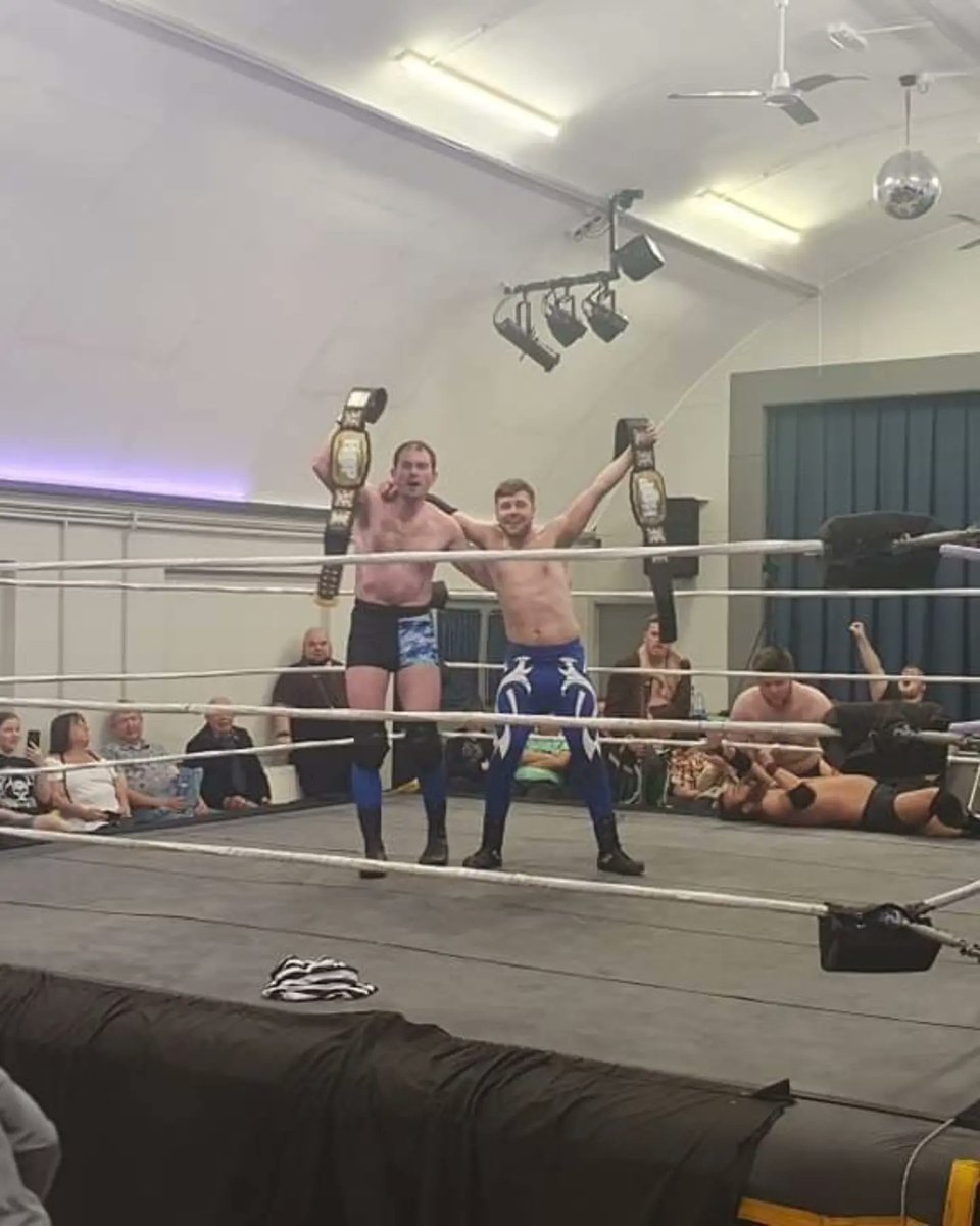 SteveDeanRefs's tweet photo. Went to a show
Came home 10lbs heavier

Honestly trying to find words, just very grateful to @Stixx_1 and all involved, and to Zak for being the nicest guy and best tag partner I could ask for ❤️ https://t.co/d3vnRsxEoD