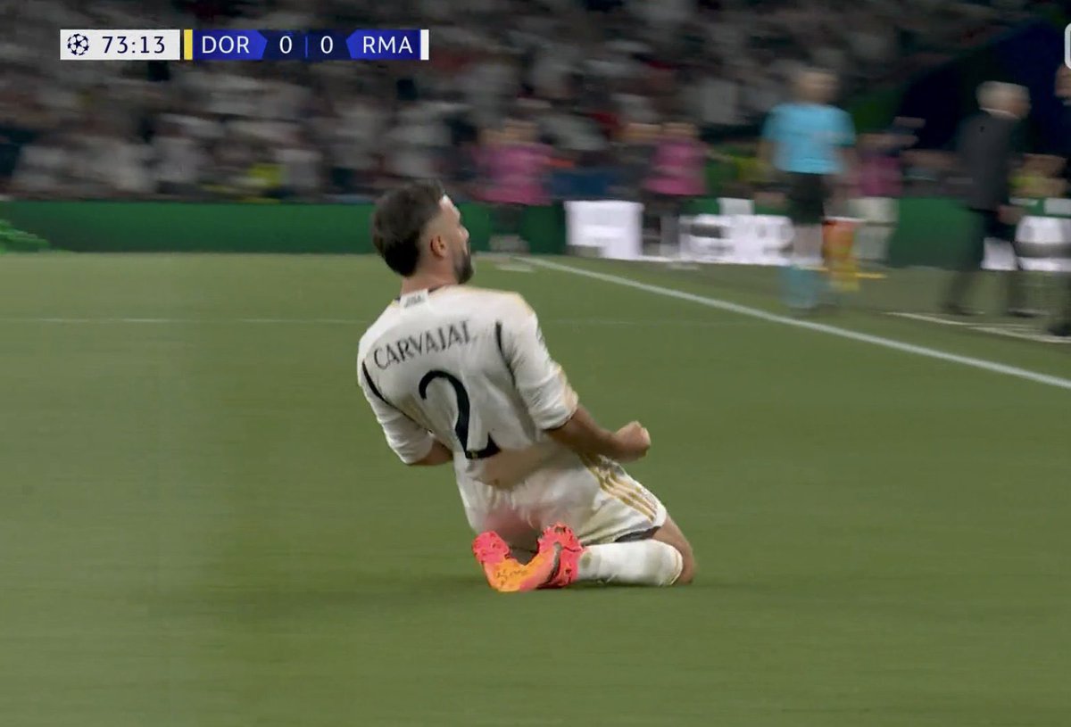 YihiRM's tweet photo. Gol en una final de la champions de un canterano. No uno cualquiera, el que puso la primera piedra en Valdebebas. El mejor lateral derecho de la historia. 6 jodidas champions. Leyenda absoluta. El pitbull de Leganés https://t.co/3jCObfiyyC