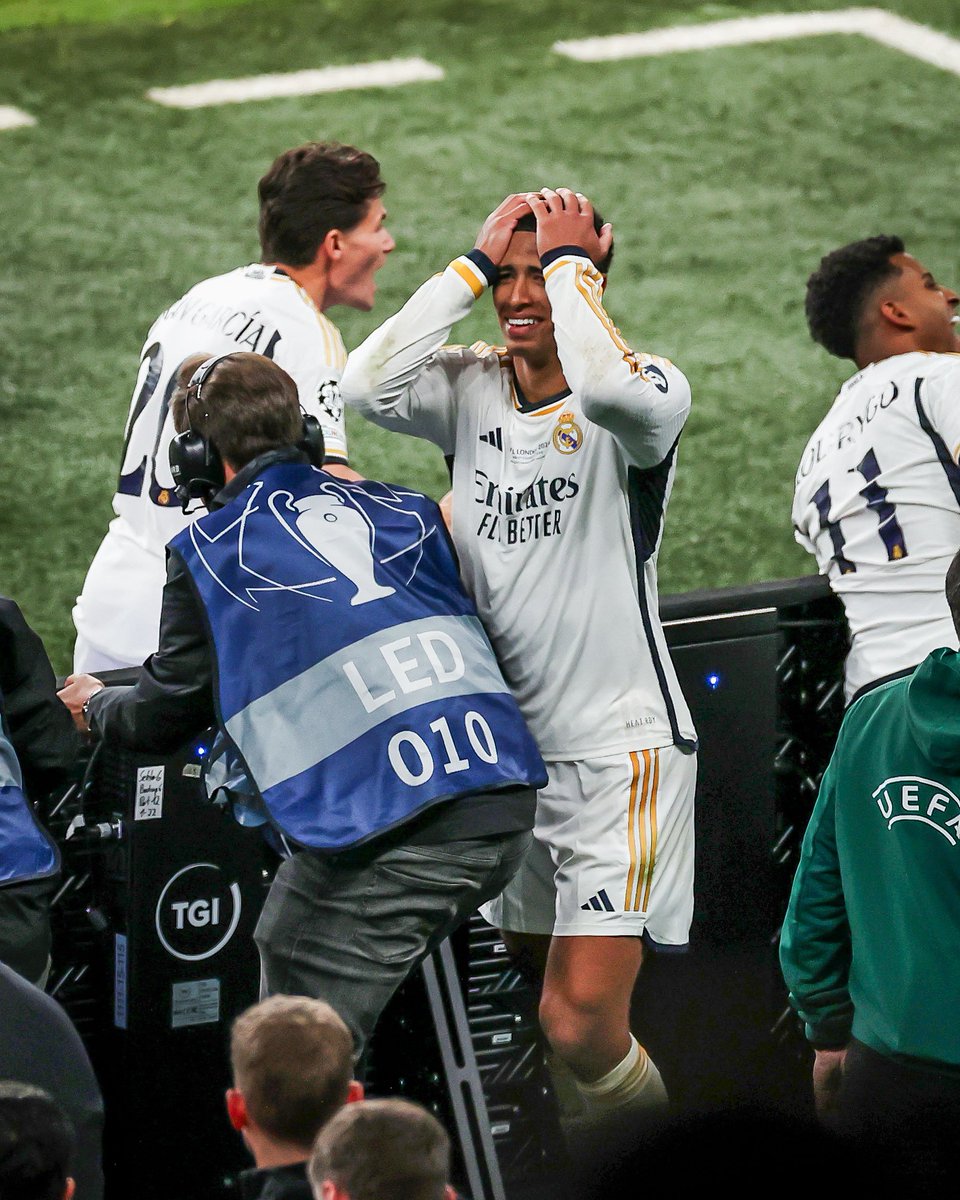 StatmanDave's tweet photo. Jude Bellingham scored or assisted 36 goals this season, 3 more than any other Real Madrid player:

⚽️⚽️⚽️⚽️⚽️⚽️⚽️⚽️⚽️⚽️⚽️⚽️⚽️⚽️⚽️⚽️⚽️⚽️⚽️⚽️⚽️⚽️⚽️ (23)
🅰️🅰️🅰️🅰️🅰️🅰️🅰️🅰️🅰️🅰️🅰️🅰️🅰️ (13)

And now a Champions League winner. 🏆 https://t.co/xeYCV5w66R