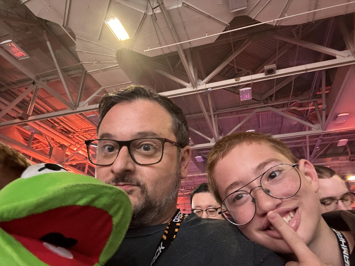 John Safarli tweet media