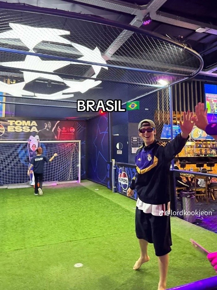 nsbarbarab's tweet photo. Isso é mt bom KKKKKK

Nunu vulgo meu marido dps de vir me visitar no Brasil #ChaEunWoo https://t.co/2O1Q2OXOI6